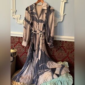 Elegant Abstract Maxi Dress, Balloon Sleeves